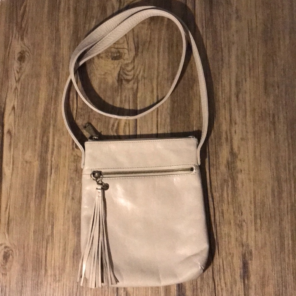 Cream/off-white Hobo crossbody handbag